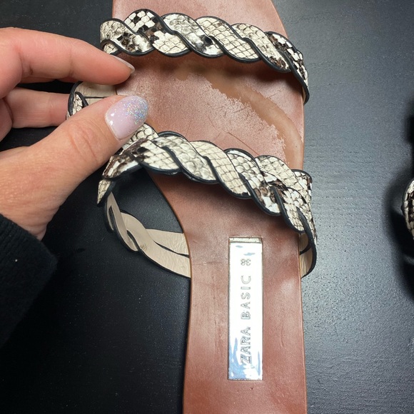 Zara Basic Sandals - Picture 12 of 13